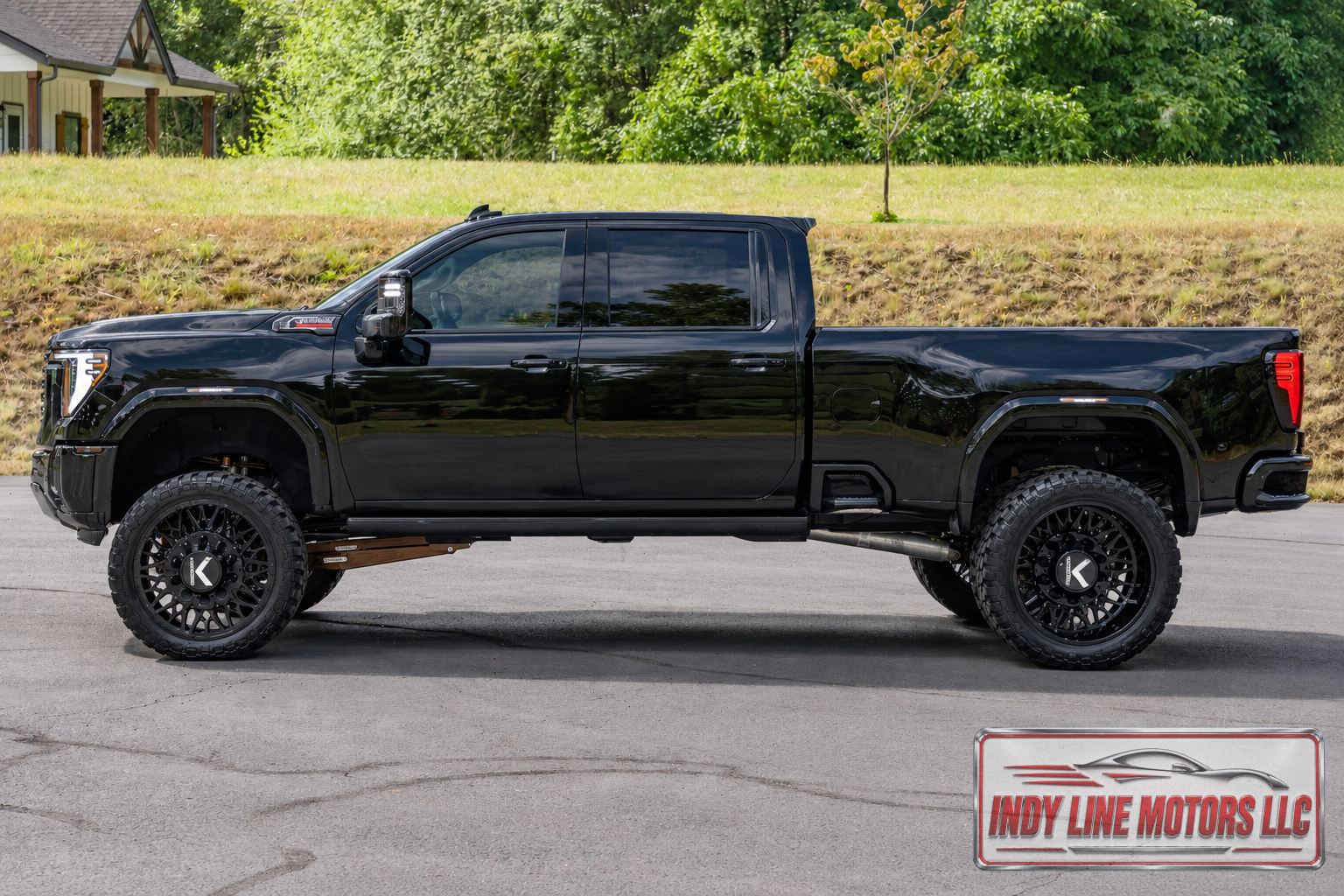 2024 GMC Sierra 3500HD Denali - Photo 2
