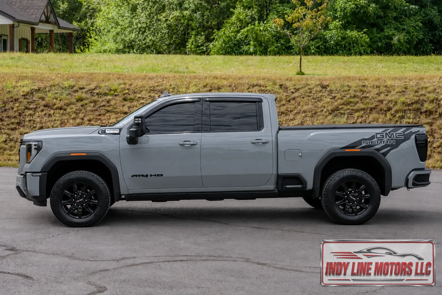 2024 GMC Sierra 2500HD AT4 - Photo 2