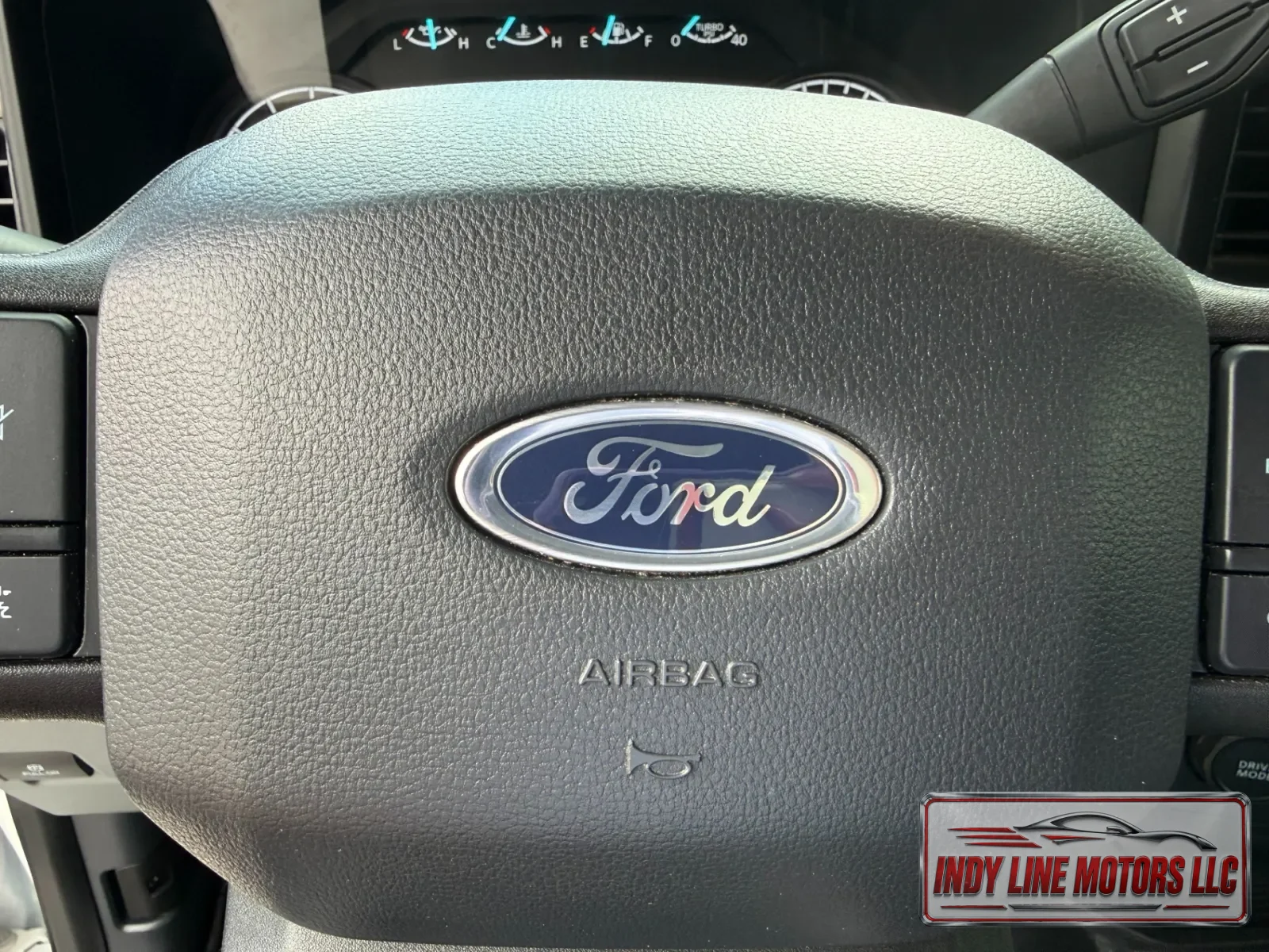 2024 Ford F-350 Super Duty XLT - Photo 17